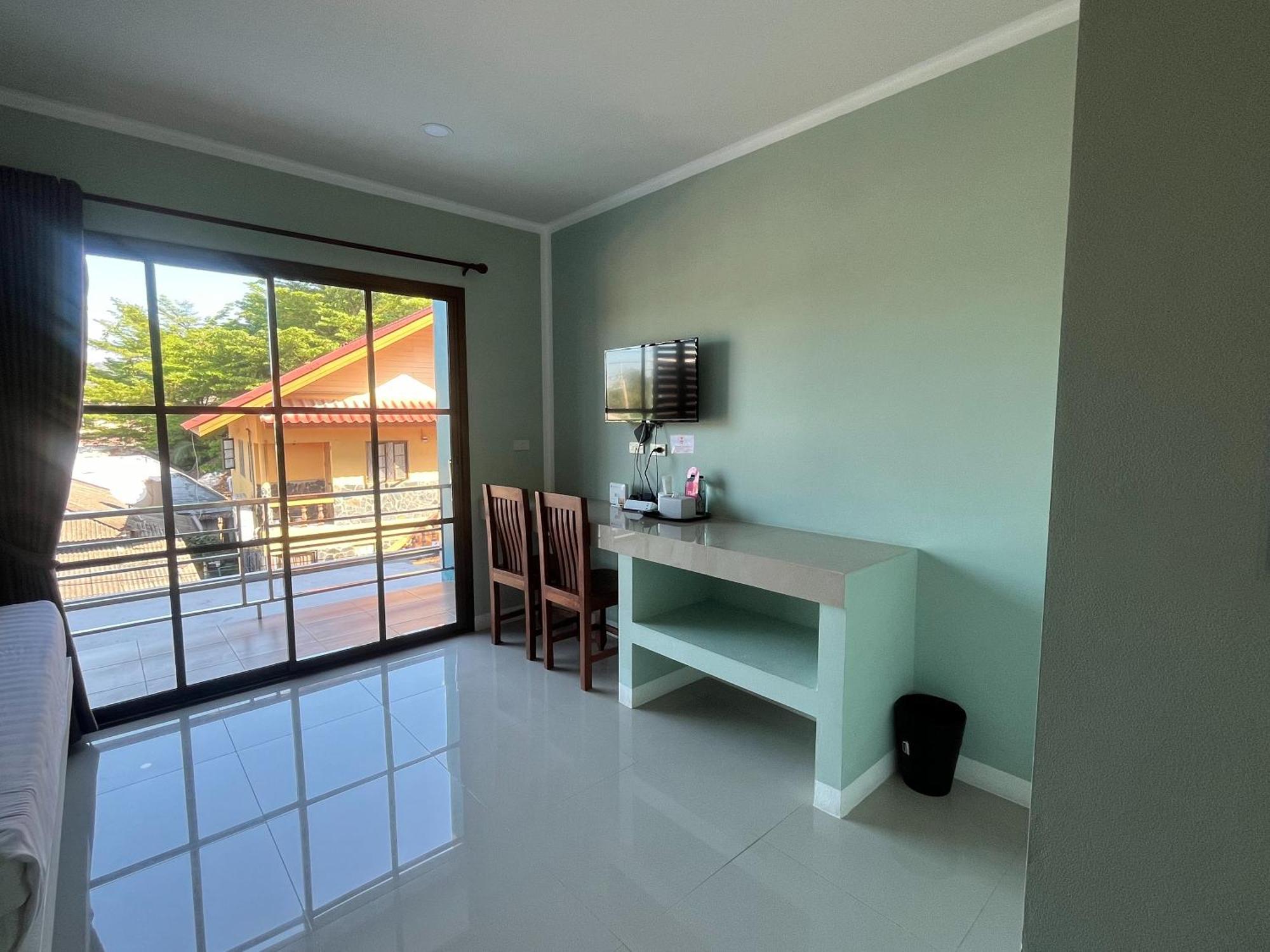 J & Ariya Hotel Near Samui Airport And Koh Phangan Pier Bophut Extérieur photo
