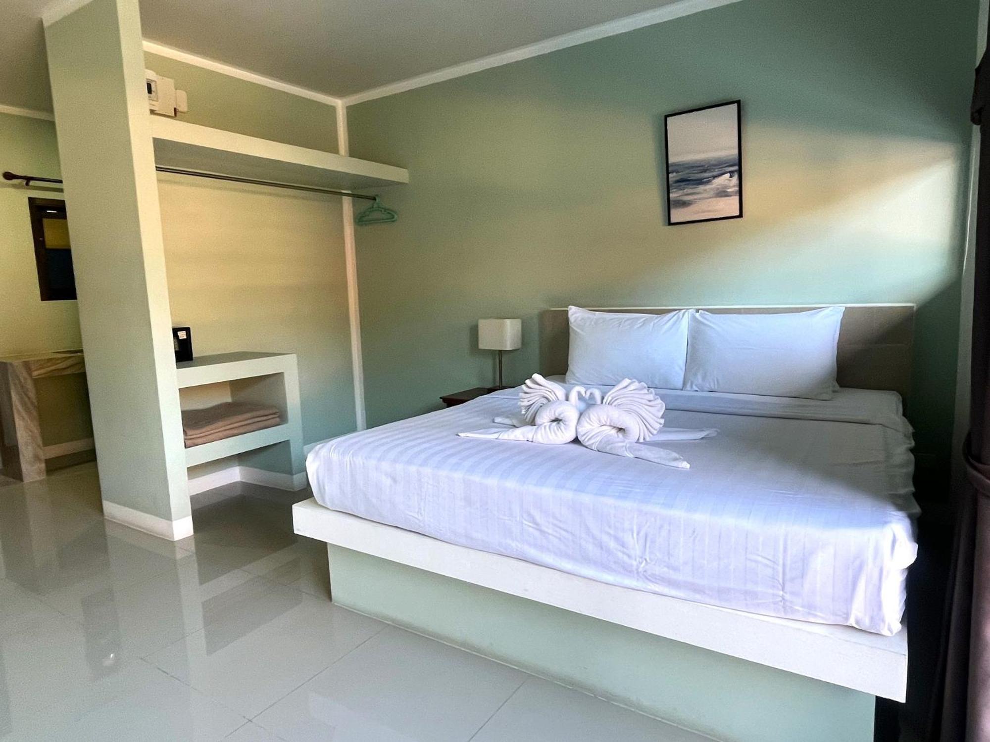 J & Ariya Hotel Near Samui Airport And Koh Phangan Pier Bophut Extérieur photo