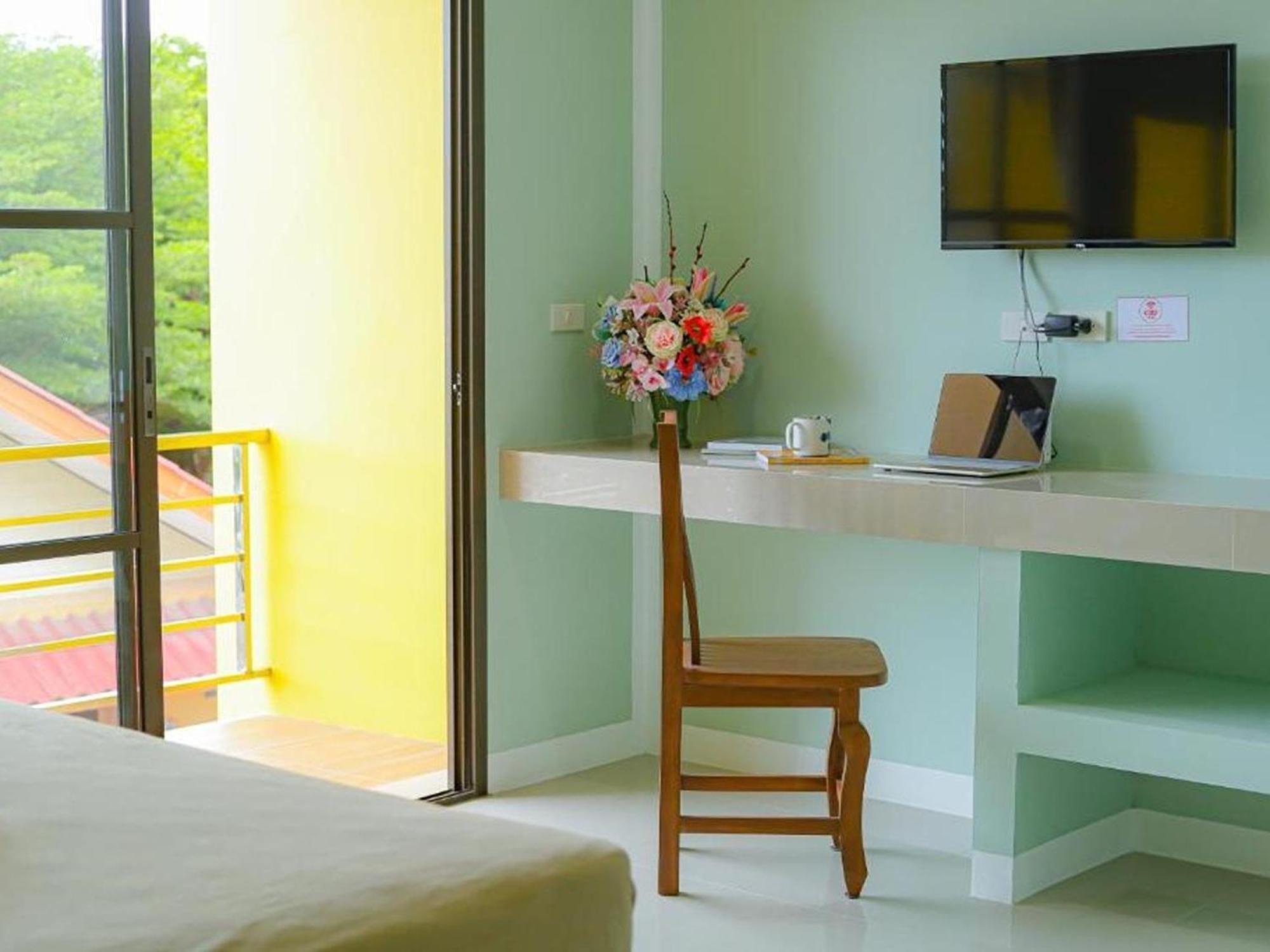 J & Ariya Hotel Near Samui Airport And Koh Phangan Pier Bophut Extérieur photo