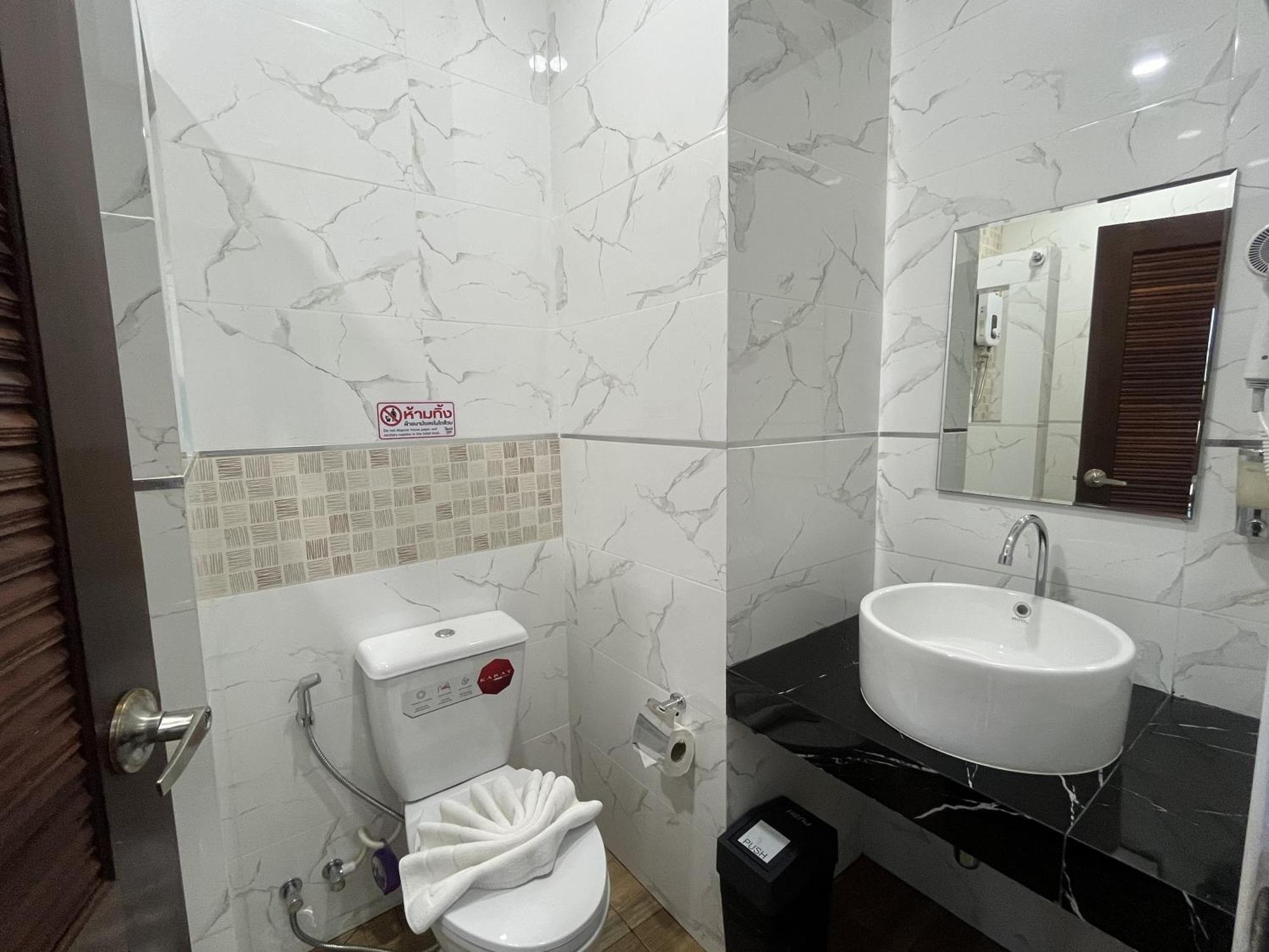 J & Ariya Hotel Near Samui Airport And Koh Phangan Pier Bophut Extérieur photo